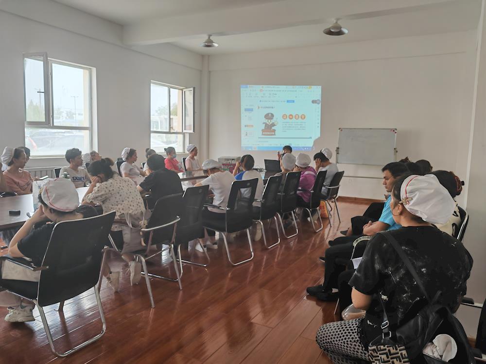 我为群众办实事 | 防范电信网络诈骗，社区为企业员工支招