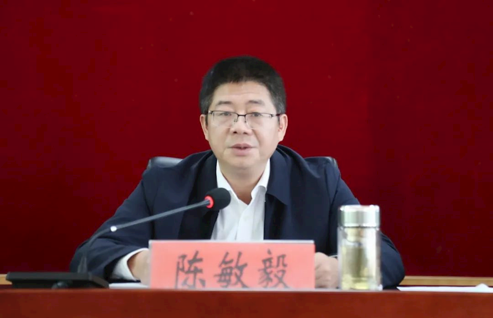 六团党委召开干部大会传达学习贯彻党的二十大精神
