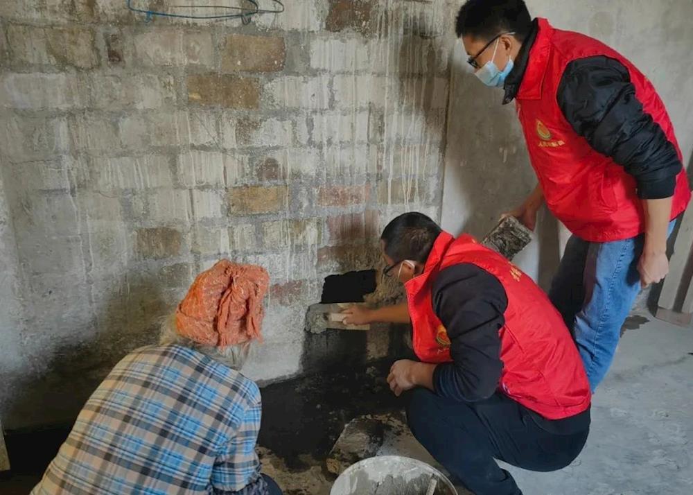 十四团司法所：走访排查解忧困 真切关怀暖人心