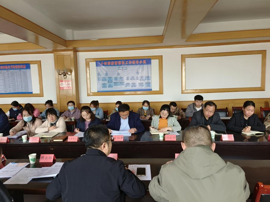 师市财政局专项检查组到十四团进行财经秩序监督检查