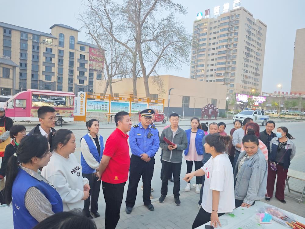 【创城动态】流动摊贩整治 助力城市文明建设
