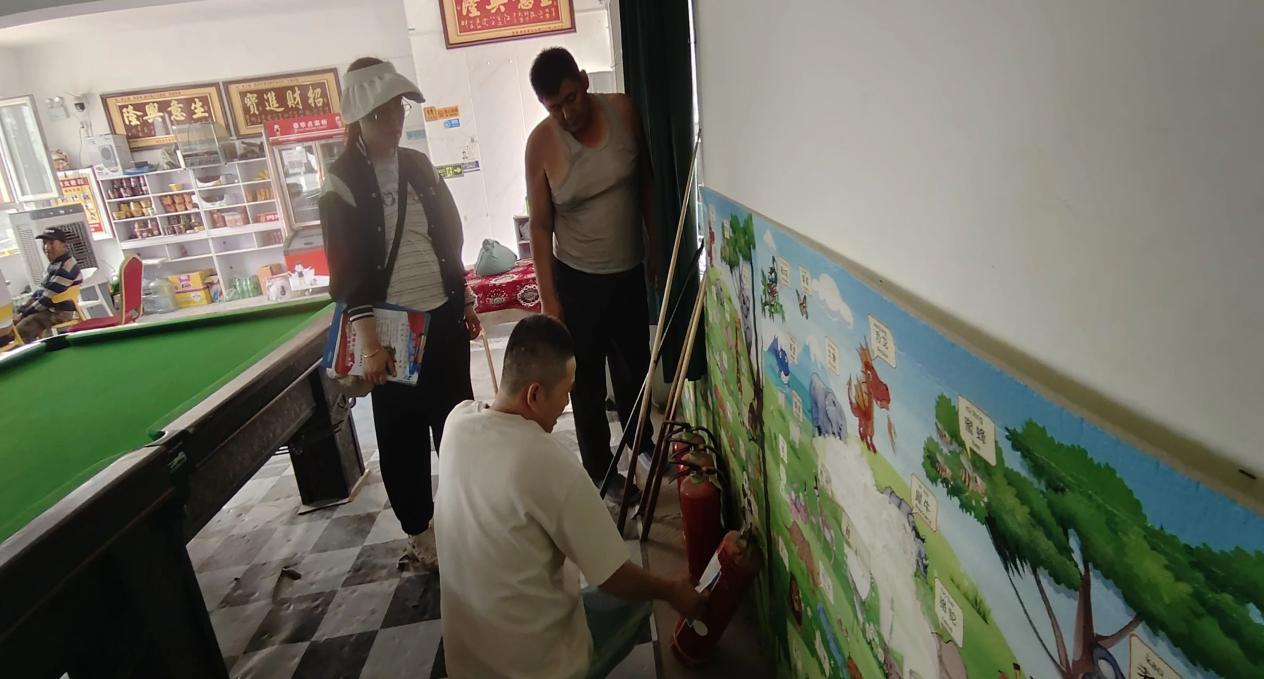 八团开展人员密集场所与冷库安全检查 筑牢安全防线